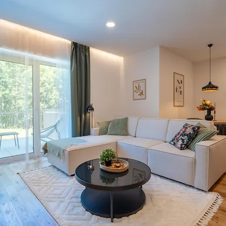 Panorama Vesna - Vas Horsky Domov *